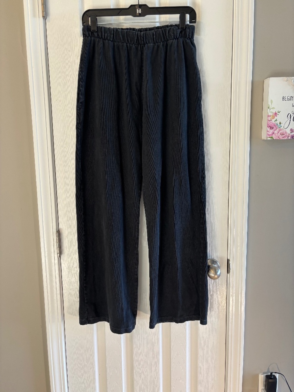 Brandy Melville Black Distressed 100% cotton pants made in Italy